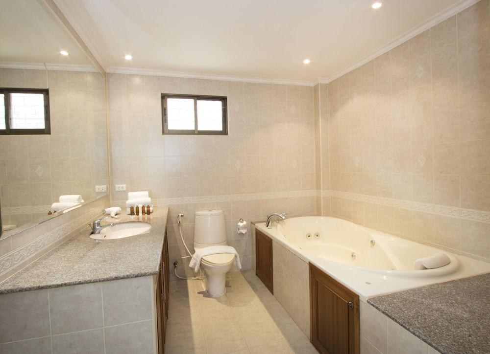 Avoca Pool Villas photo 3
