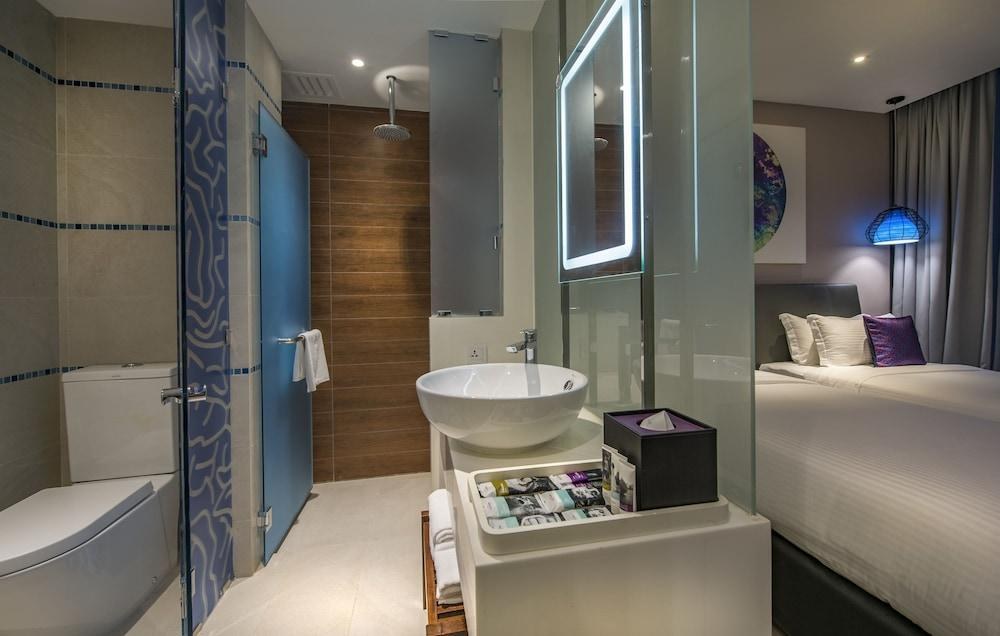 Mercure Kota Kinabalu City Centre photo 1