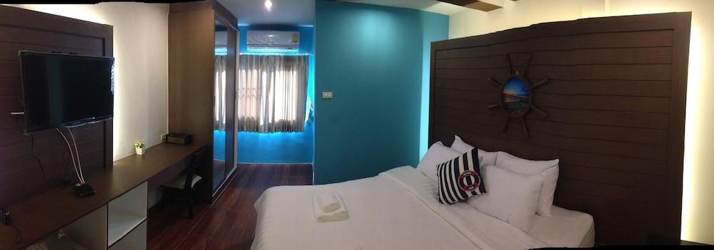 Bed by Cruise@Samakkhi-Tivanont photo 1
