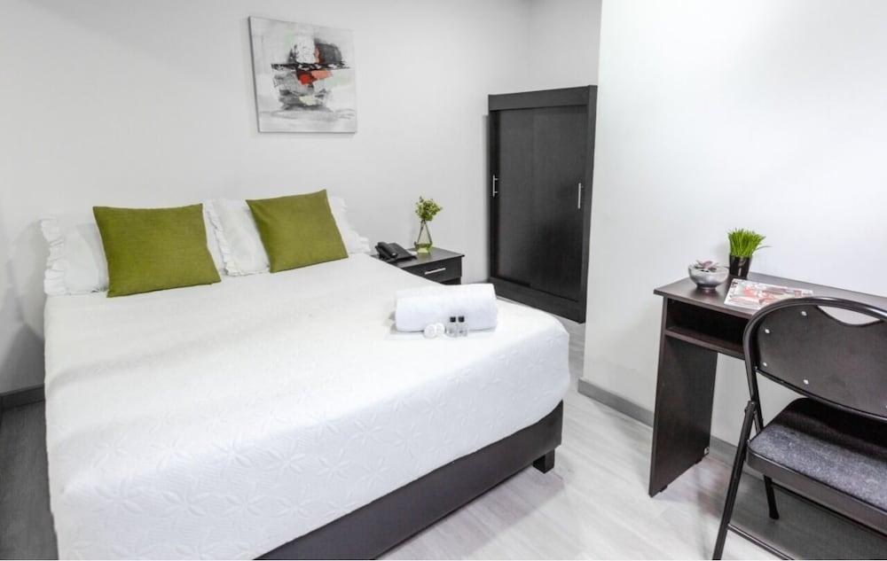 HOTEL CASA QUINTA EMBAJADA