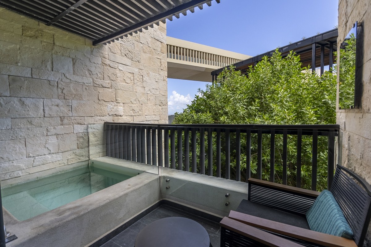 DEVOSSION BY LIVE AQUA PLAYA DEL CARMEN ALL INCLUSIVE - ADULTS ONLY photo 3
