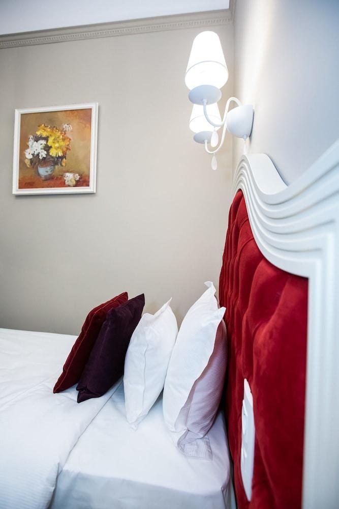GRAND HOTEL TRAIAN photo 1