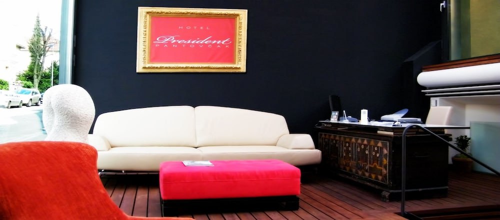 HOTEL PRESIDENT PANTOVCAK photo 1