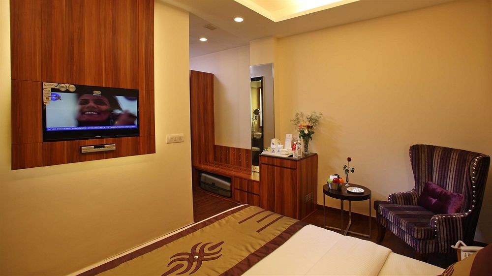 JRD HOTEL photo 1
