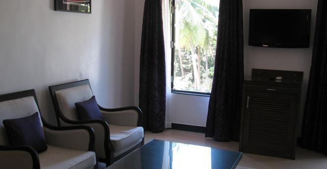 SILVER SANDS HIDE AWAY RESORT photo 3