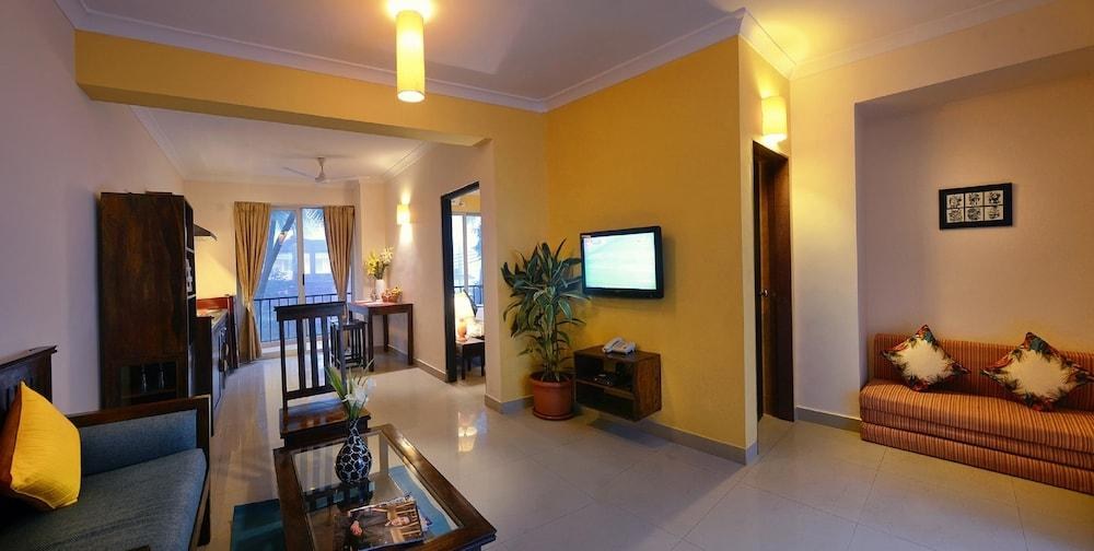 TREEHOUSE BLUE, GOA photo 3