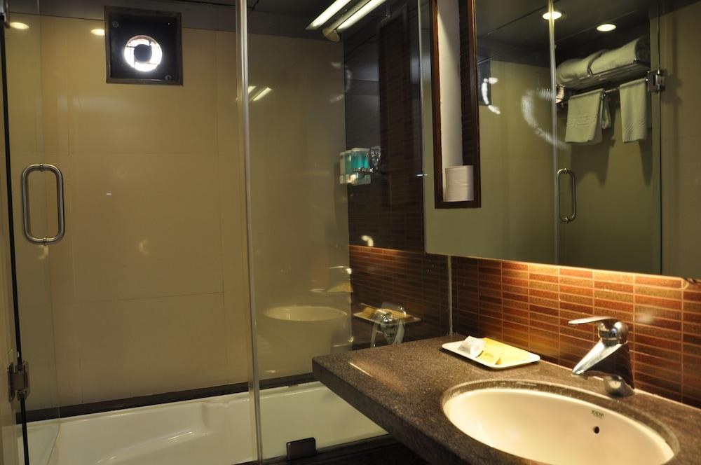 The Oriental Residency Mumbai photo 4