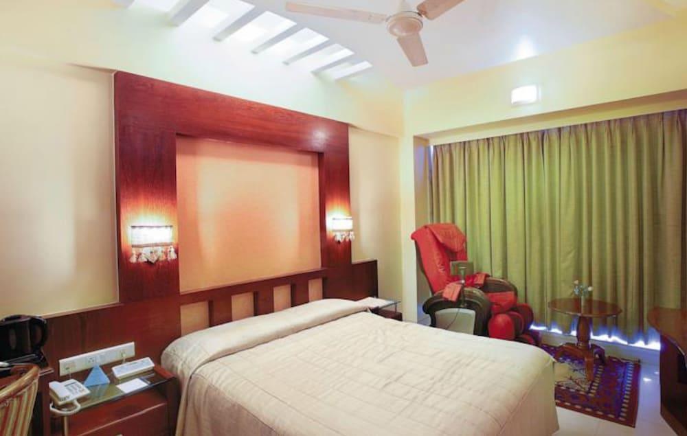 HOTEL SHUBHANGAN photo 2