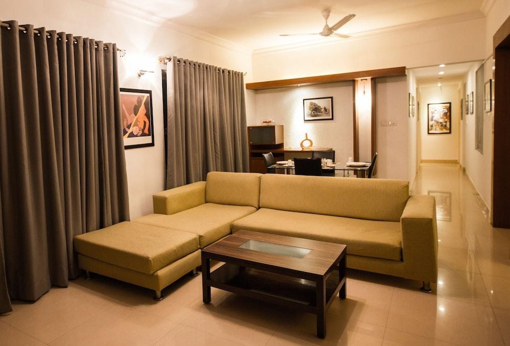 SHERWOOD SUITES photo 1