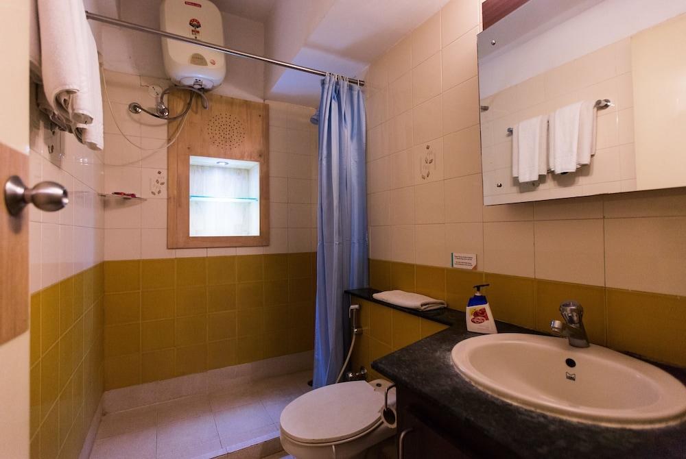 SHERWOOD SUITES photo 3