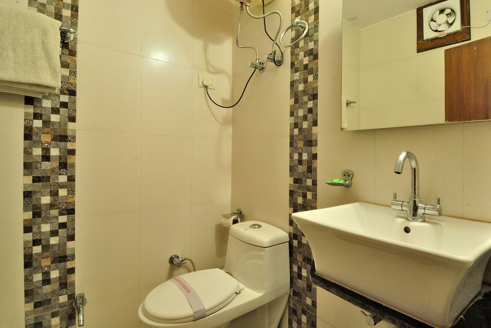 HOTEL SHELTON photo 1
