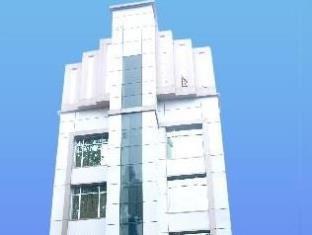 LAKME EXECUTIVE THE BUSINESS HOTEL