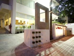 HOTEL ORBETT photo 1