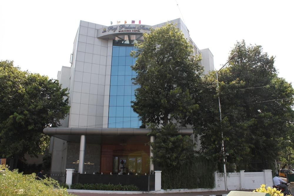 HOTEL RAJ PALACE SUNDAR photo 2
