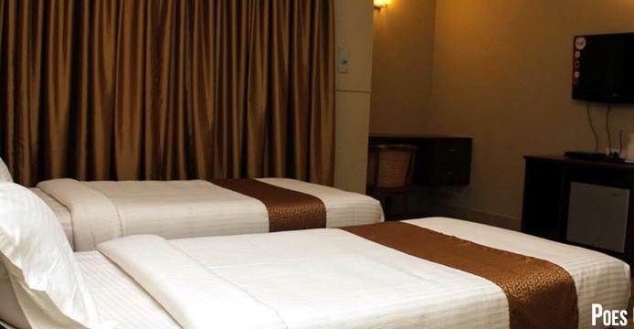 Hanu Reddy Residences Wallace Garden