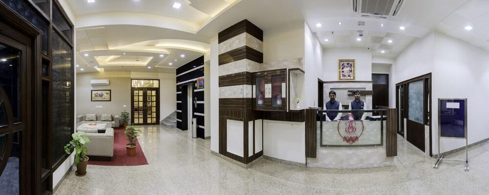 YASH REGENCY HOTEL photo 4