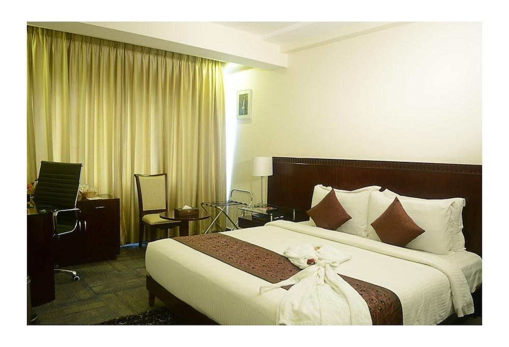 THE IRIS HOTEL photo 3