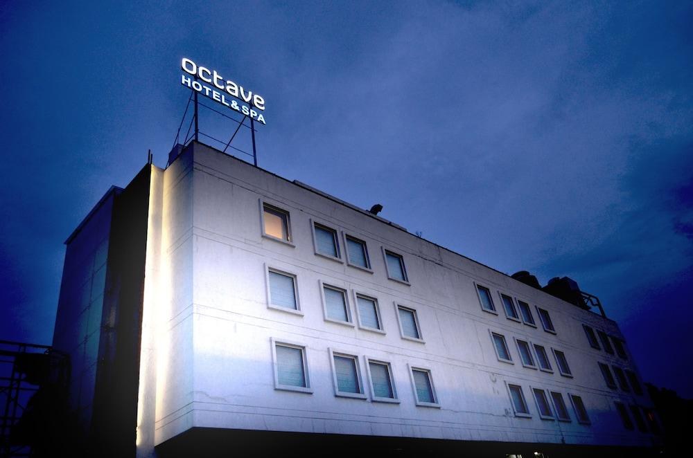 OCTAVE HOTEL & SPA - SARJAPUR RD photo 2