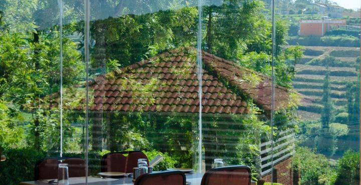 LEISURE VACATIONS PALVE SUGAVASAM photo 1