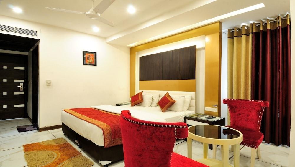 HOTEL LE BENZ photo 2