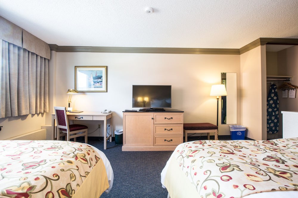 NOMAD INN AND SUITES photo 1