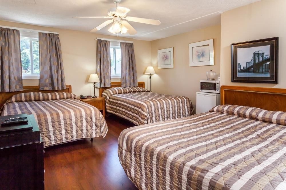 KNIGHTS INN FREDERICTON