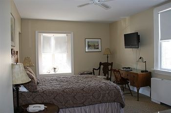 Idlewyld Inn & Spa photo 4