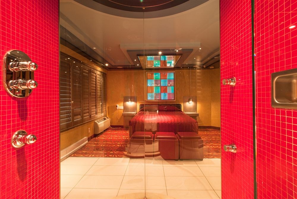 LE CHABROL HOTEL & SUITES photo 1