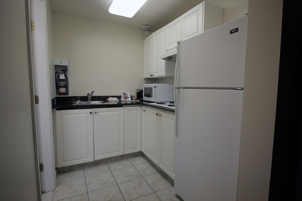 TRAVELODGE BY WYNDHAM KAMLOOPS MOUNTVIEW photo 1