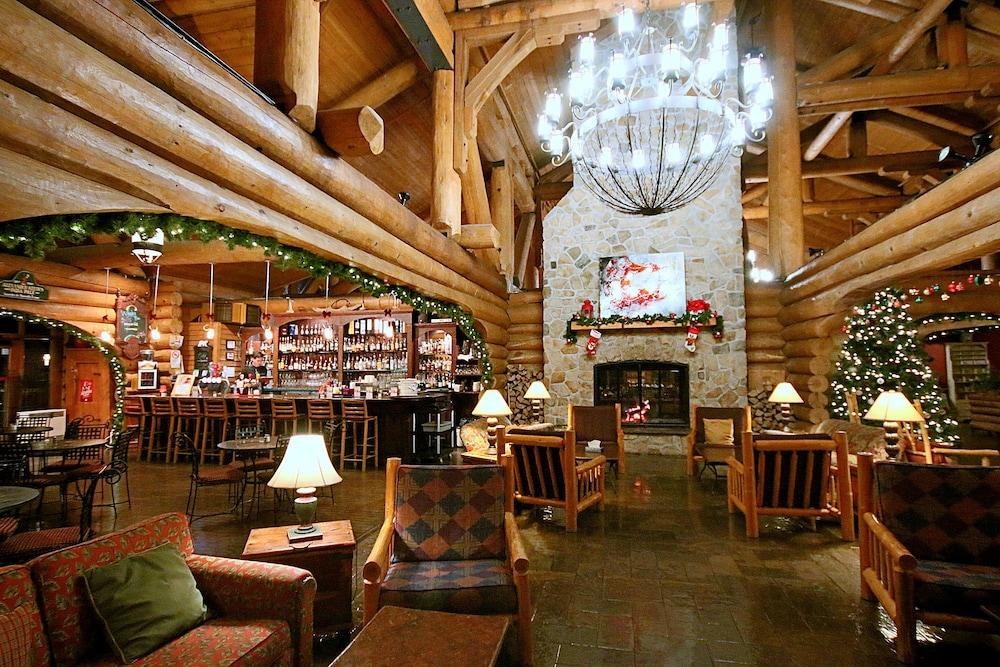 LE GRAND LODGE MONT-TREMBLANT photo 2