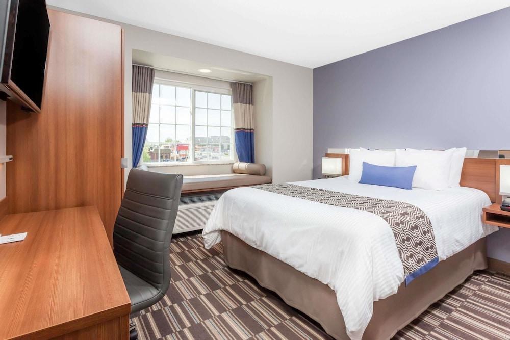 MICROTEL INN & SUITES BY WYNDHAM SAULT STE. MARIE