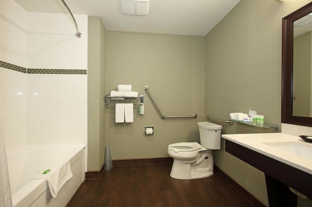 BEST WESTERN PACIFIC INN photo 1