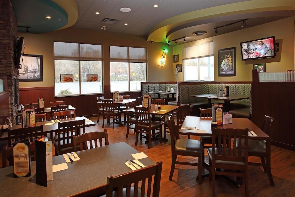 BEST WESTERN PACIFIC INN photo 4