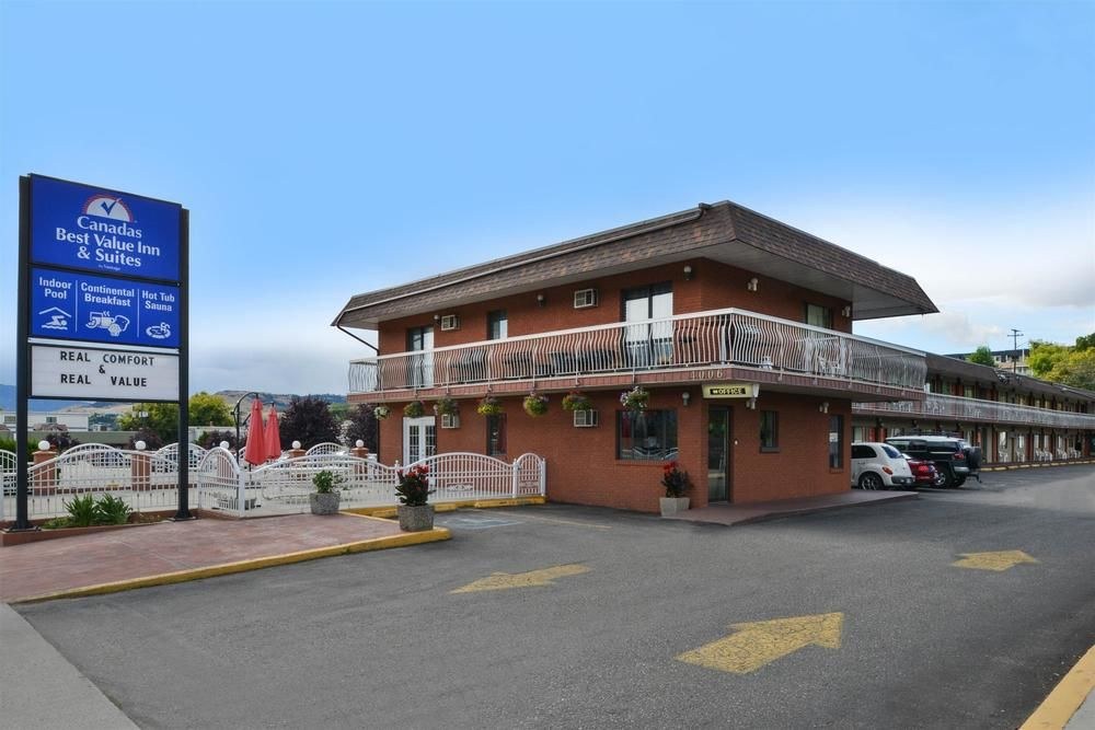 CANADAS BEST VALUE INN & SUITES
