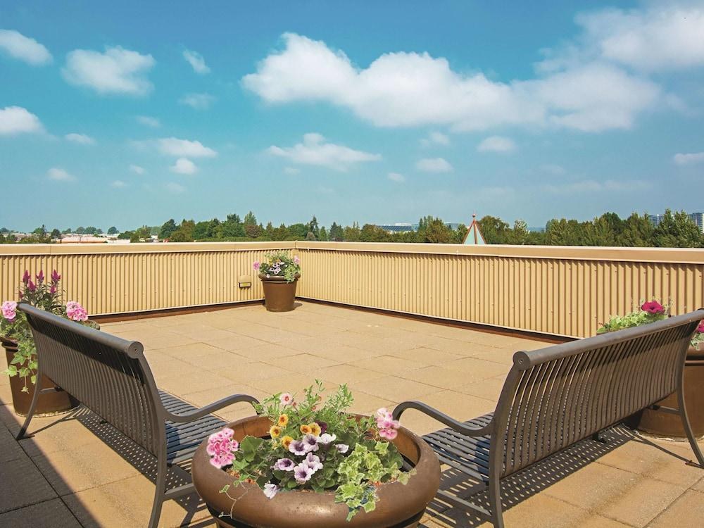 LA QUINTA INN BY WYNDHAM VANCOUVER AIRPORT photo 4