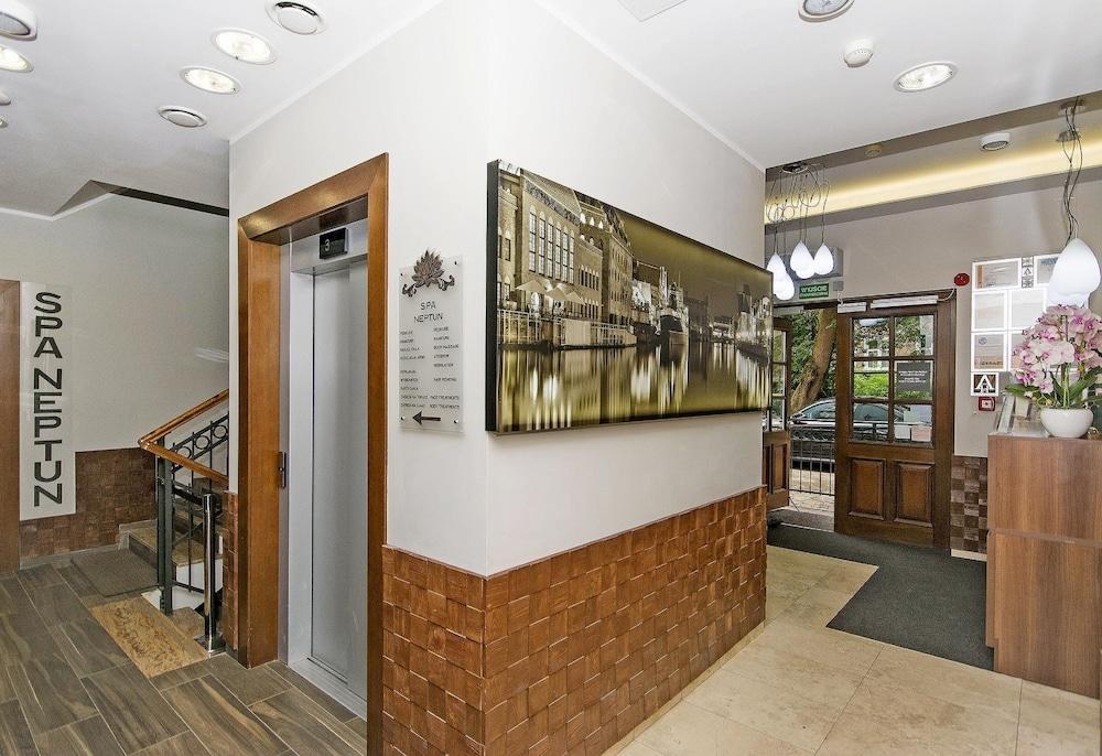 APARTHOTEL NEPTUN photo 3