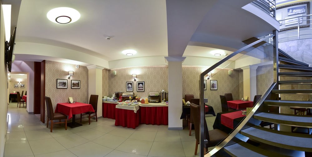 APARTHOTEL MIODOWA photo 1