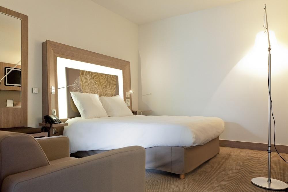 NOVOTEL TOULOUSE CENTRE WILSON photo 3