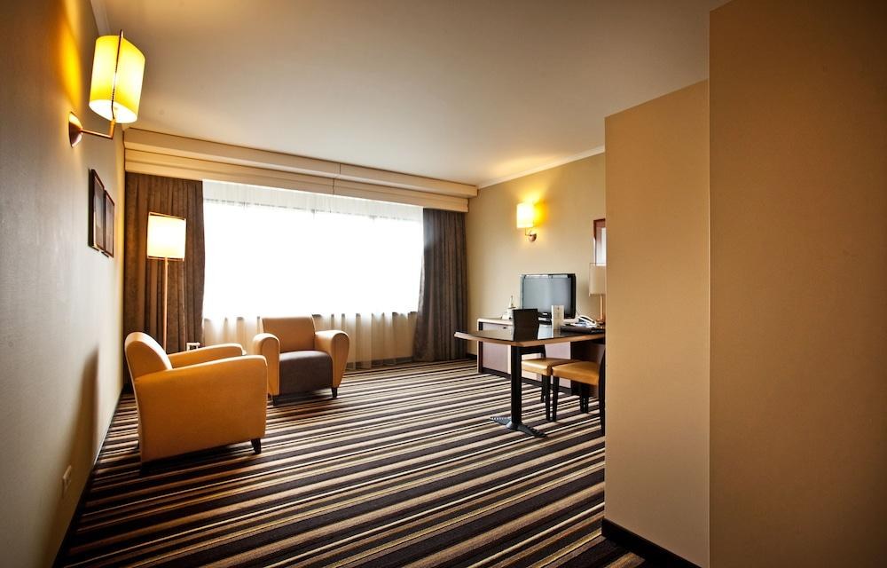 HYLLIT HOTEL ANTWERP photo 2