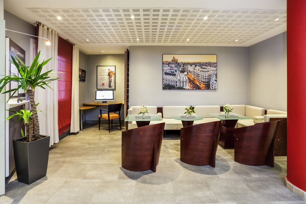 IBIS MADRID CALLE ALCALA photo 1