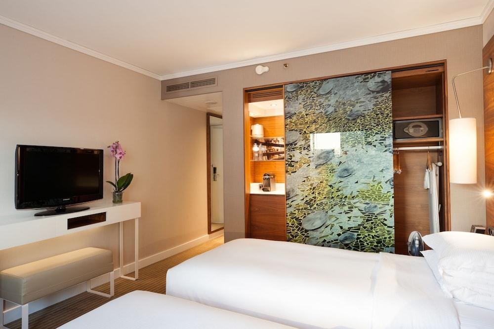 Hilton Barcelona photo 2