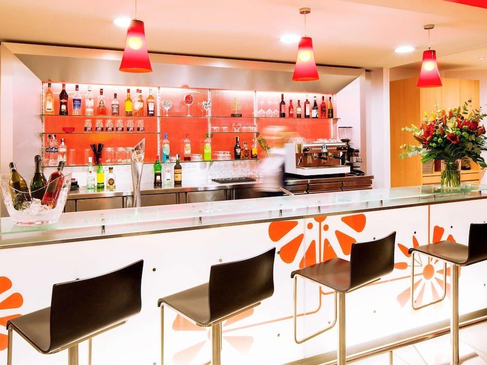Ibis Barcelona Meridiana photo 2