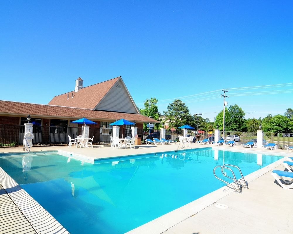 Days Inn & Suites by Wyndham Williamsburg Colonial