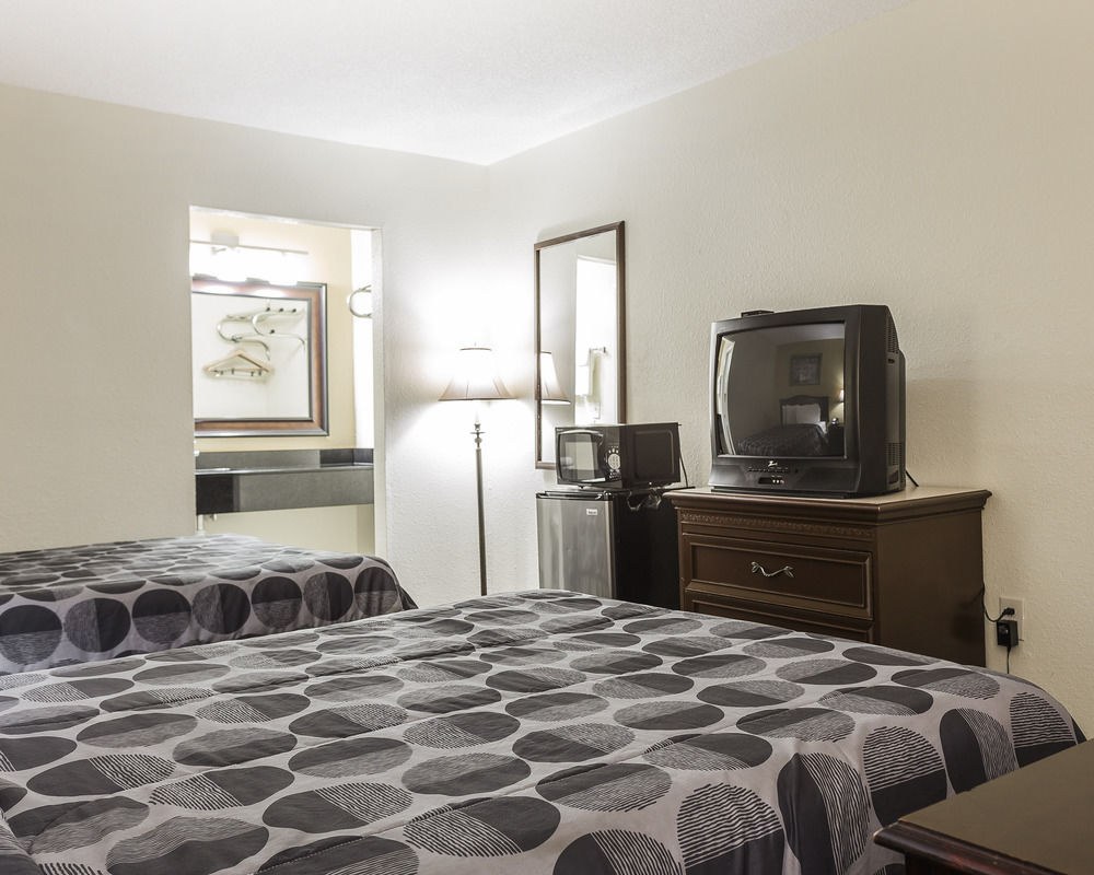 ECONO LODGE photo 1