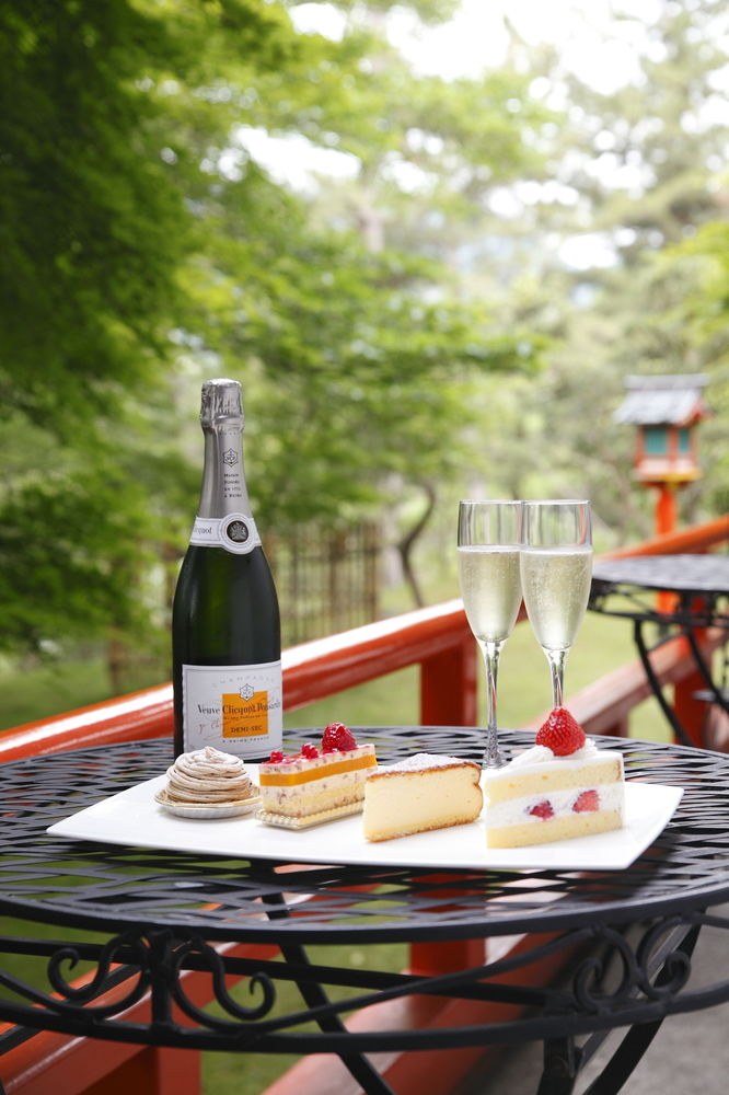 NARA HOTEL photo 1