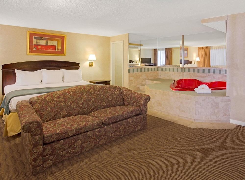 DAYS INN SILVER SPRING photo 3