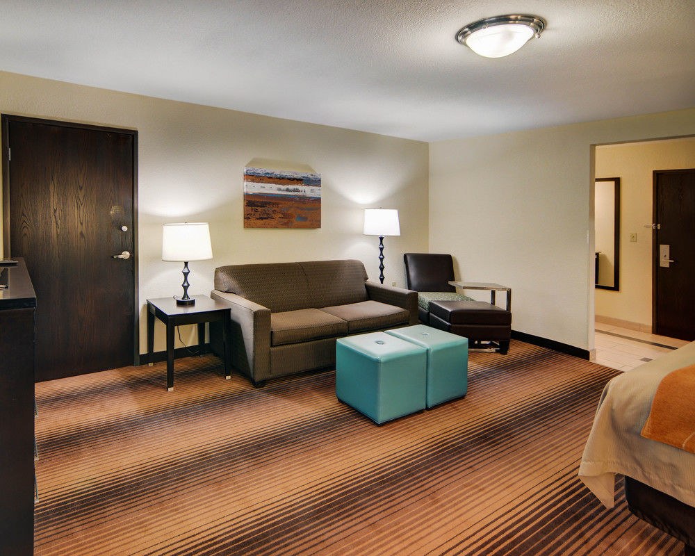 COMFORT INN photo 1
