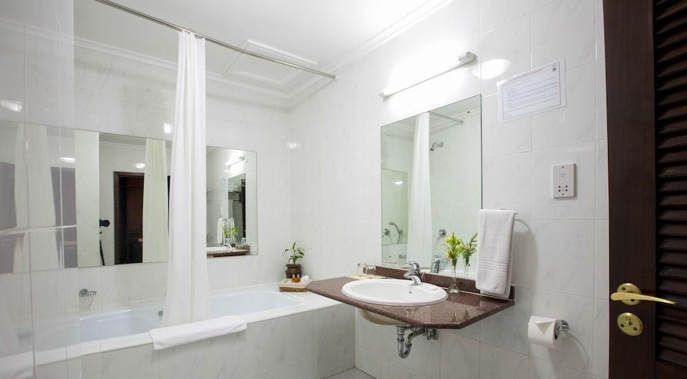 THE AFRICAN REGENT HOTEL photo 4