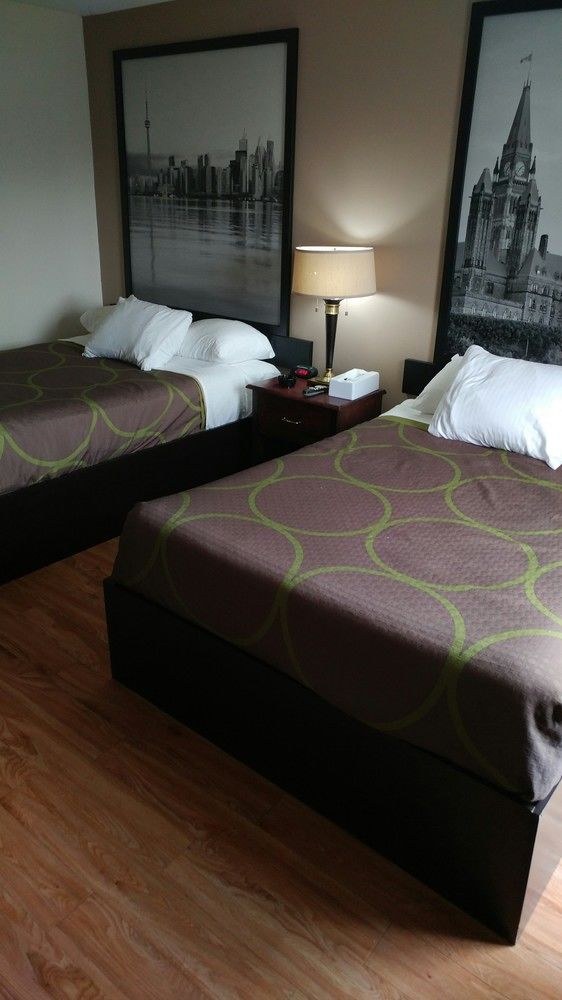 SUPER 8 BY WYNDHAM CAMBRIDGE/KITCHENER/WATERLOO AREA