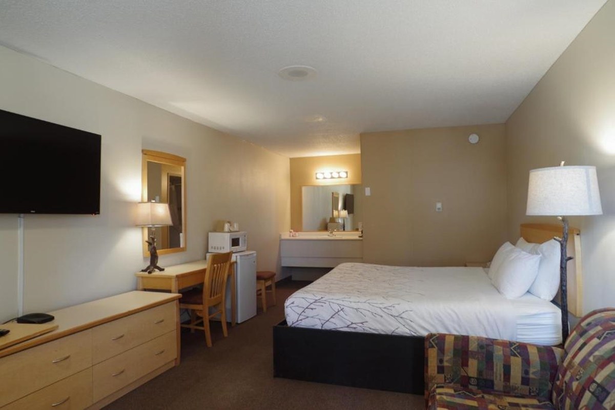 CANADAS BEST VALUE INN AND SUITES FERNIE photo 2